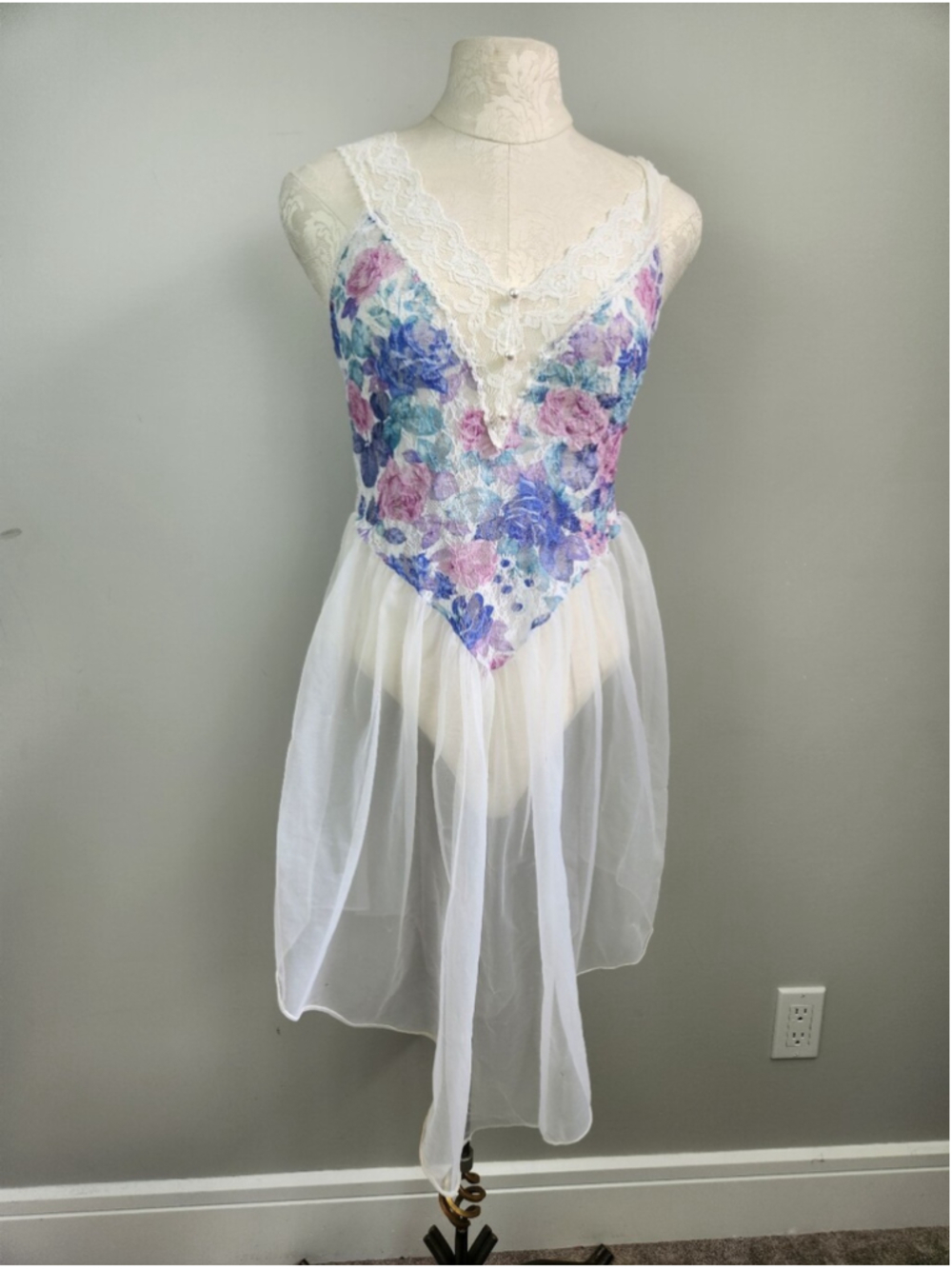 VTG Floral Lace Sheer slip Dress Size Large Balletcore Coquette Ethereal Fairy